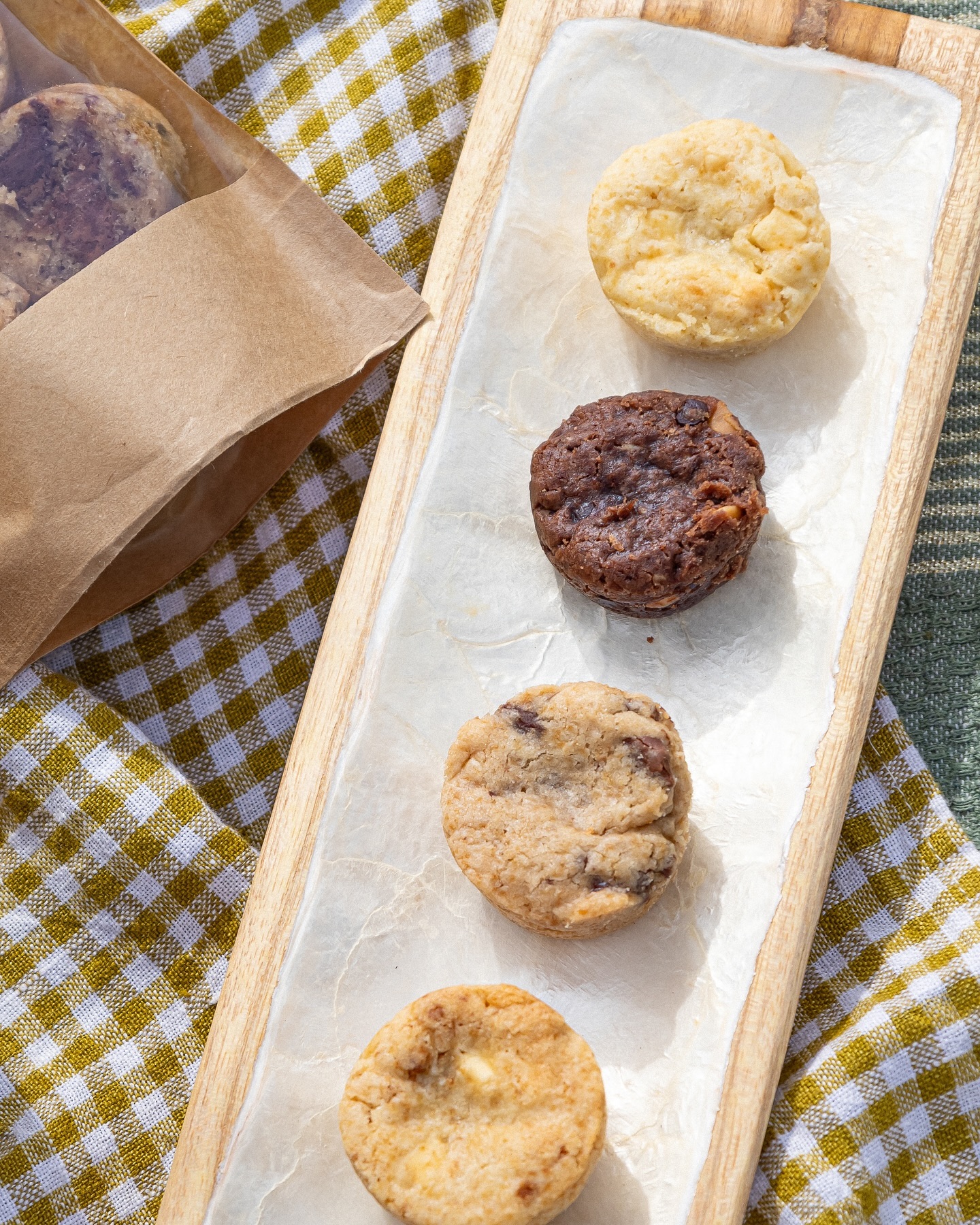 Faites de chaque pique-nique un moment gourmand avec nos cookies et craquants ! 🍪

🍪 Faits maison à Gémenos (13)
📍Disponibles dans plusieurs points de vente
💌 Plus d’infos sur notre site web (lien dans notre bio)

#CookiesGiraudon #food #CookiesAvecAmour #GourmandiseAuthentique #homemadewithlove #CookiesArtisanaux #FaitAvecAmour #Gémenos #CuisineArtisanale #marseille #madeinfrance